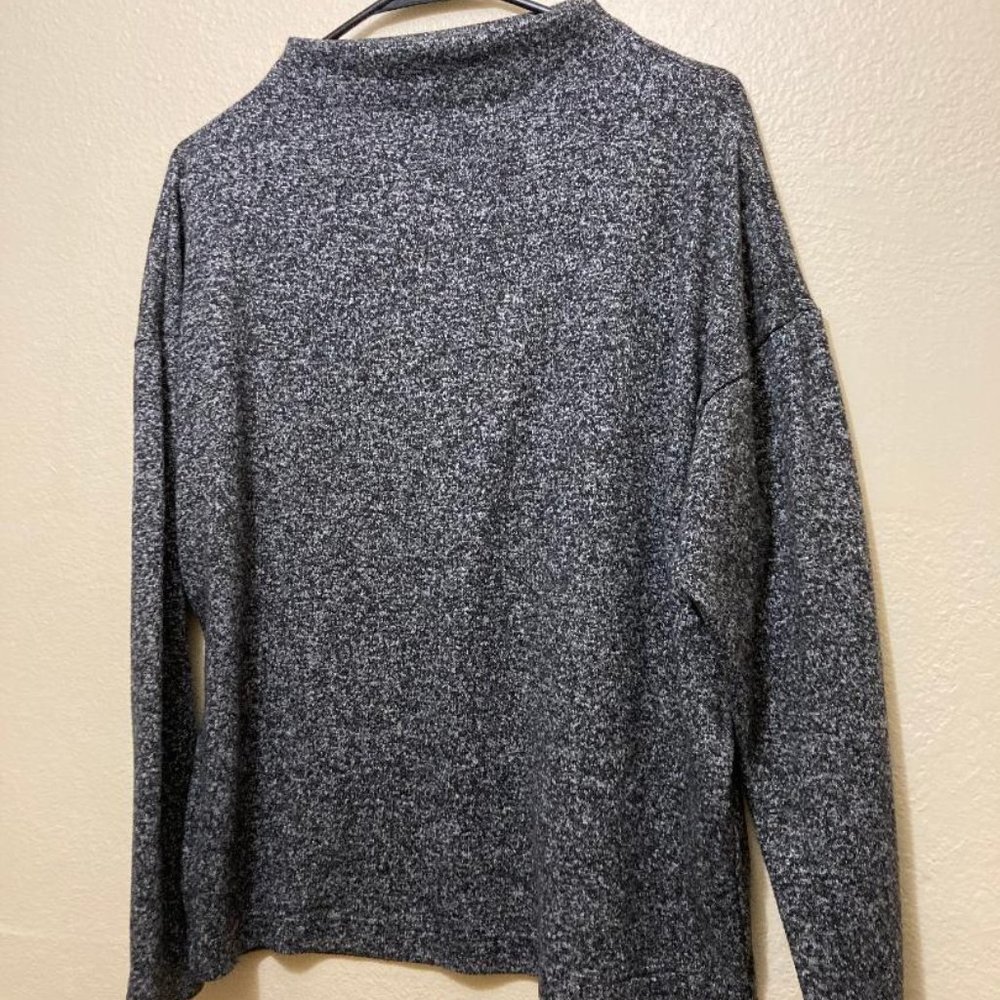 Uniqlo Minimalist Heather Gray Mock Neck Long Sleeve Top Women's Size Large